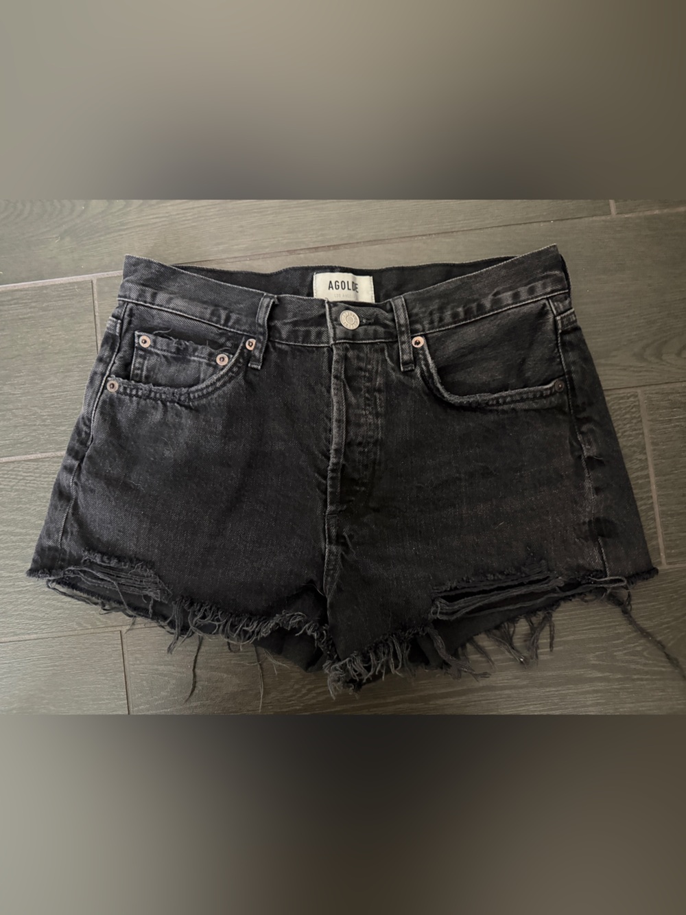Agolde Parker Shorts in Curse